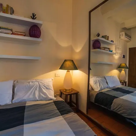 S2 - Serristori Tower Apt - Dolcevita Apartment *